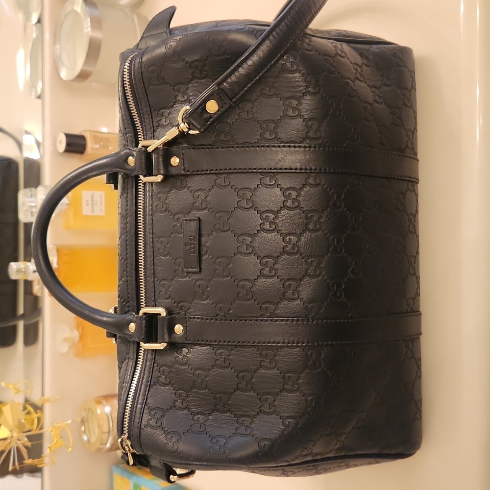 Authentic Guccissima Boston Bag in Navy Leather